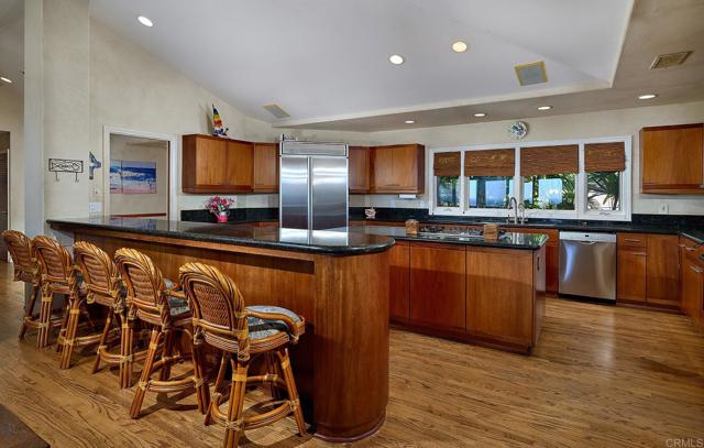 Detail Gallery Image 5 of 35 For 4135 Skyline Rd, Carlsbad,  CA 92008 - 4 Beds | 4/1 Baths