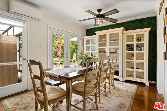 11419 Francis Place, Los Angeles CA: https://media.crmls.org/mediaz/d6388167-57c0-436a-b75d-afcc336e5cd6.jpg