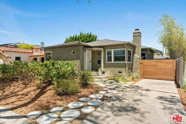 4148 Mentone Avenue, Culver City CA: https://media.crmls.org/mediaz/d639da02-55c6-48a2-a134-79fe0a0f8763.jpg