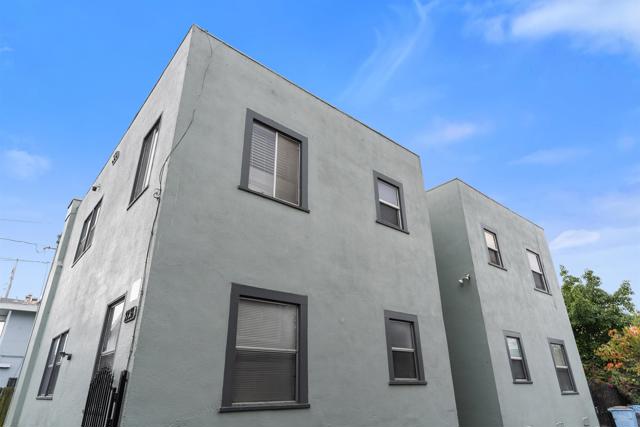 2238 7Th, Berkeley CA: https://media.crmls.org/mediaz/d63a3bec-b65a-4218-a01a-211dc02a99be.jpg