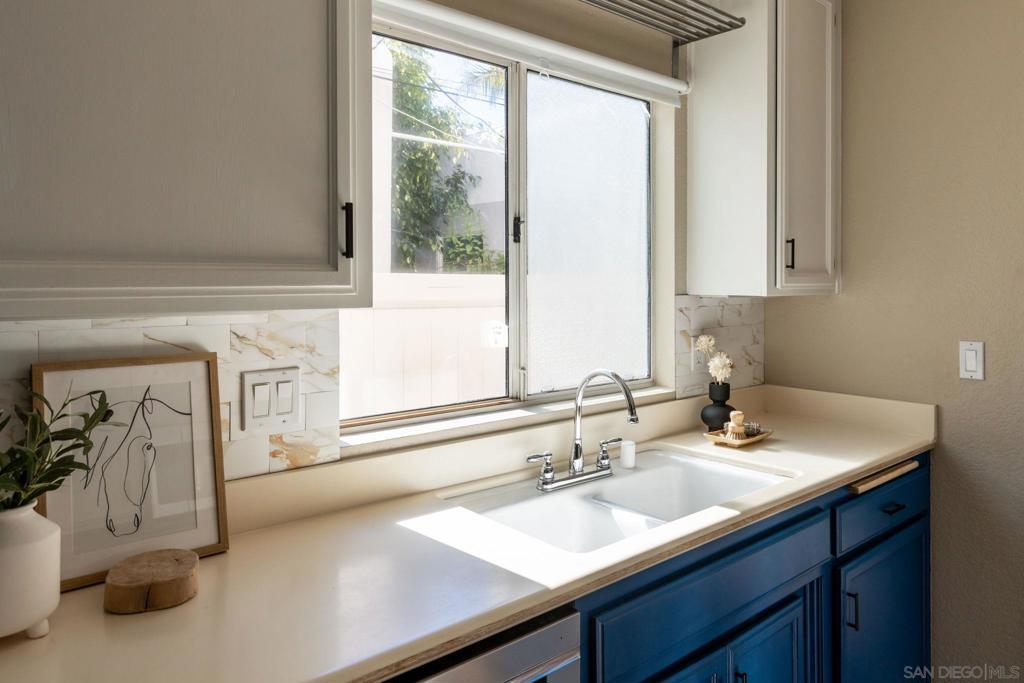 MLS #250045027SD image #11