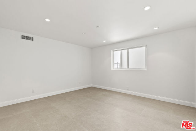 530 N Alta Vista Boulevard, Los Angeles CA: https://media.crmls.org/mediaz/d63be7bc-1810-4803-ac45-ee1b626d0d0e.jpg
