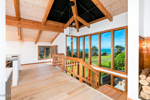Detail Gallery Image 5 of 50 For 45460 Indian Shoals Rd, Mendocino,  CA 95460 - 4 Beds | 4 Baths