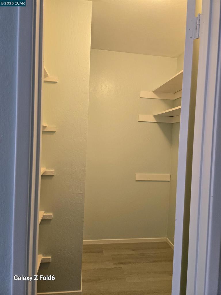 https://media.crmls.org/mediaz/d63c9f89-05e3-4029-991d-1339e3816ee4.jpg?preset=X-Large