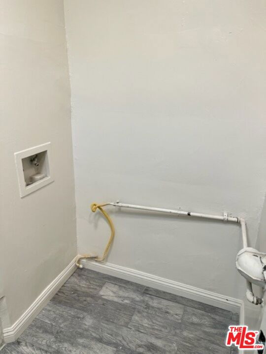 6006 6006 1/2 W Pico Boulevard, Los Angeles CA: https://media.crmls.org/mediaz/d63cedfd-c882-44a4-9277-9ce7487d5cbf.jpg