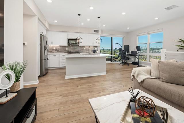 Image 11 of 33 For 2706 Via Alta Place