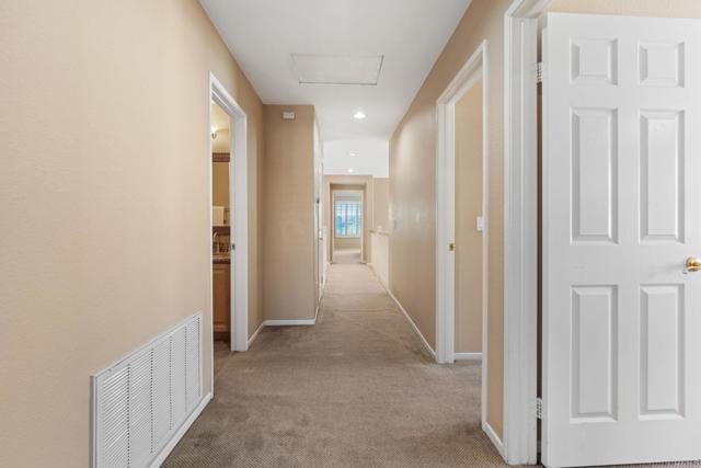 Detail Gallery Image 40 of 73 For 12204 Briar Knoll Way, San Diego,  CA 92128 - 5 Beds | 3 Baths