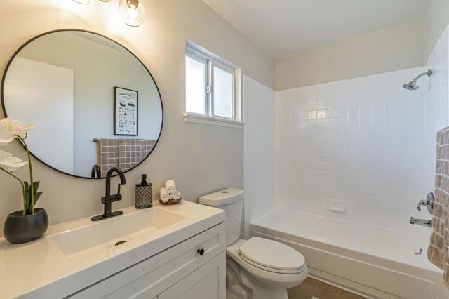 181 Del Medio Avenue, Mountain View CA: https://media.crmls.org/mediaz/d63da7c1-8433-4f68-b1f9-05127fb7ab14.jpg