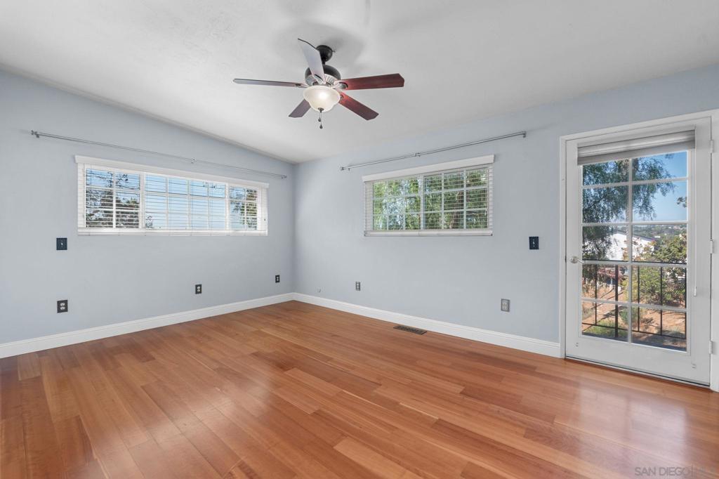 MLS #250041337SD image #39