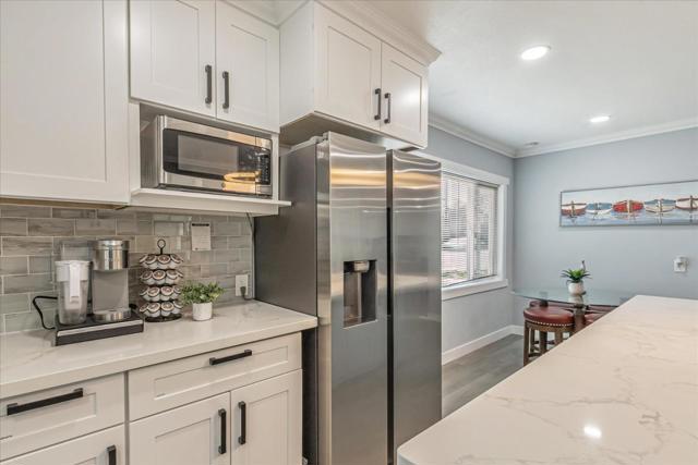 833 E Hedding Street, San Jose CA: https://media.crmls.org/mediaz/d63f0737-cb2a-43f4-97f9-8235cdf88a58.jpg