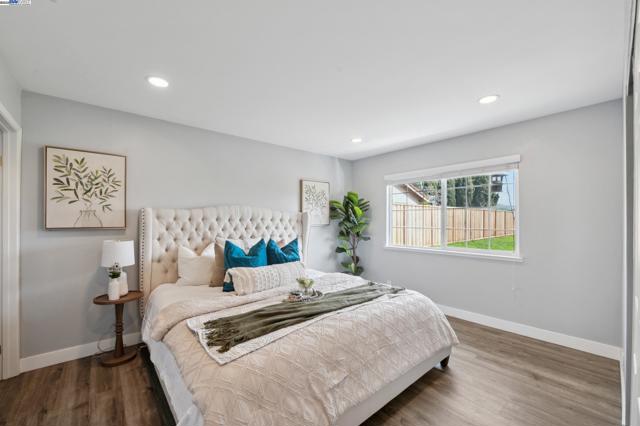 1300 Cirolero St, Milpitas CA: https://media.crmls.org/mediaz/d63f2c67-30fc-4c75-9792-910b239d1af2.jpg
