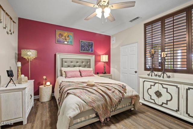 3004 Moonlight Park Avenue, Oxnard CA: https://media.crmls.org/mediaz/d63feed1-f4e1-4379-9da2-12008480fc35.jpg