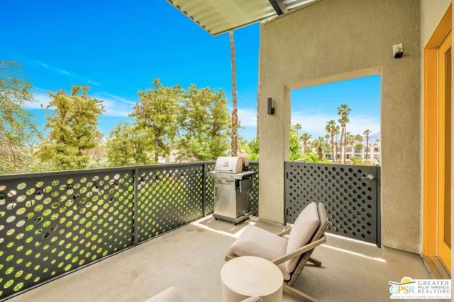 173 The riv, Palm Springs CA: https://media.crmls.org/mediaz/d6415374-f895-4e40-b10e-b87a834a84bb.jpg