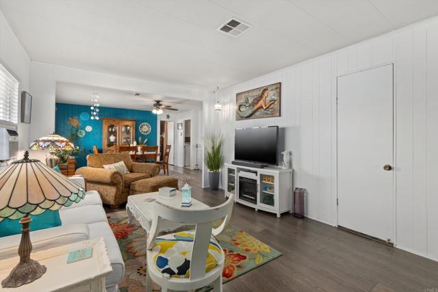 Detail Gallery Image 8 of 61 For 3535 Linda Vista Dr #130,  San Marcos,  CA 92078 - 3 Beds | 2 Baths