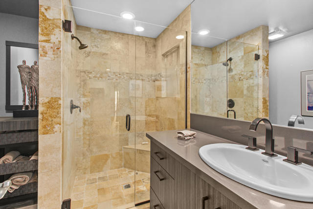 73698 Irontree Drive, Palm Desert CA: https://media.crmls.org/mediaz/d642bd9b-8c6a-4ddd-88a8-d64960574f30.jpg