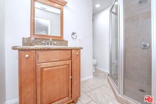 5353 Don Pio Drive, Woodland Hills CA: https://media.crmls.org/mediaz/d64348c8-e346-442b-a7b5-1b3b18f87eae.jpg