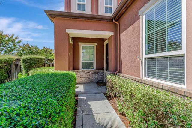 5871 Masoni Place, Gilroy CA: https://media.crmls.org/mediaz/d6436d90-0dcd-42a9-bf0c-2a8a2fdaedd3.jpg
