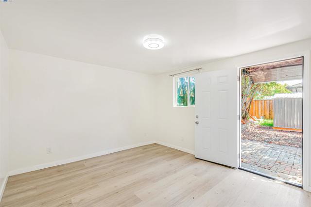 24576 Oneil Ave, Hayward CA: https://media.crmls.org/mediaz/d643b3e6-ba4e-4dfb-bd30-ae08eccab67e.jpg