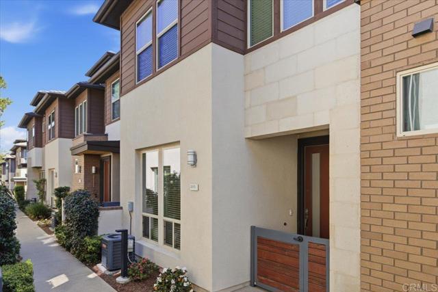 Detail Gallery Image 2 of 48 For 2510 Aperture Circle, San Diego,  CA 92108 - 3 Beds | 2/1 Baths