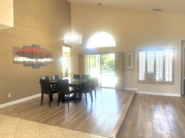 Image 5 of 29 For 76961 Sheffield Court