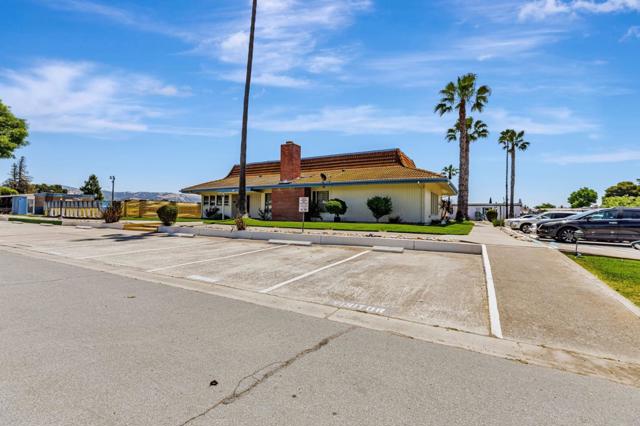 200 Burnett Avenue, Morgan Hill CA: https://media.crmls.org/mediaz/d645aed6-5470-48c3-b213-c827221d087e.jpg