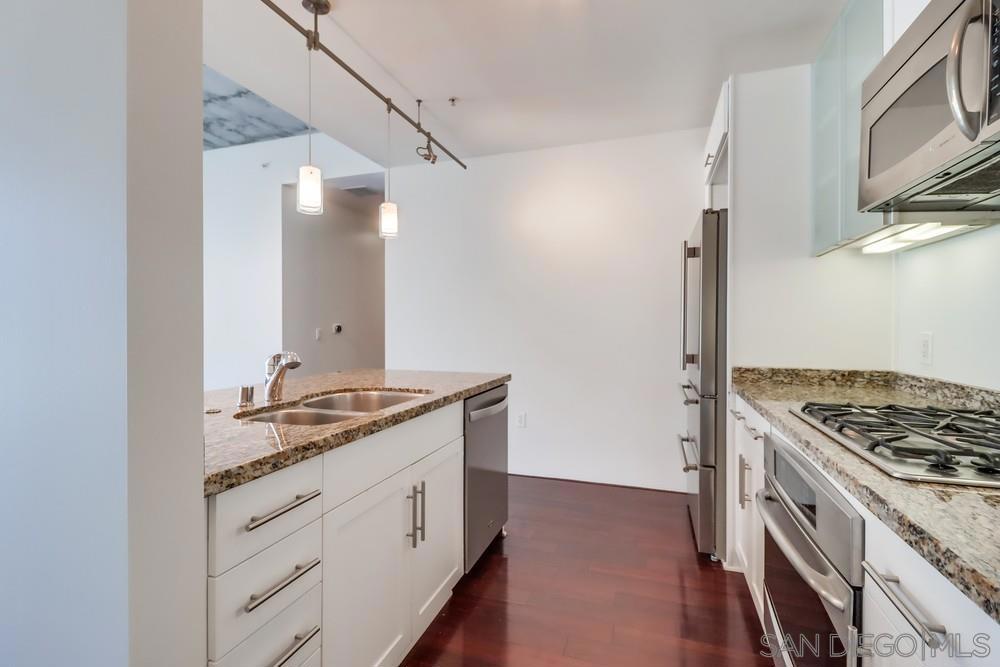 MLS #250035729SD img 5