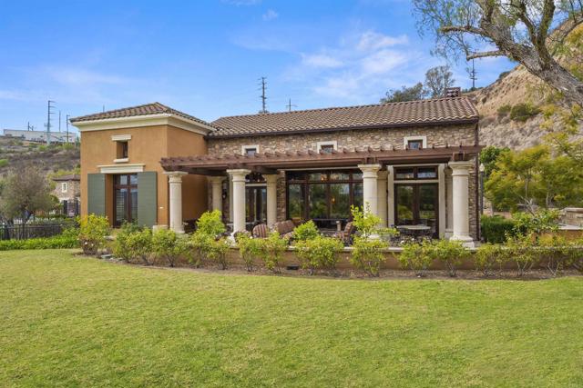 Detail Gallery Image 41 of 65 For 2753 Bellezza, San Diego,  CA 92108 - 3 Beds | 2/1 Baths