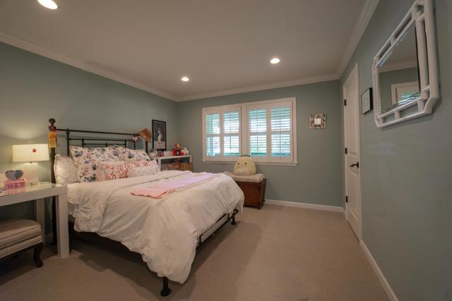 1360 Elder Avenue, Menlo Park CA: https://media.crmls.org/mediaz/d64907da-13a2-43be-8ba8-afe4c00b248f.jpg