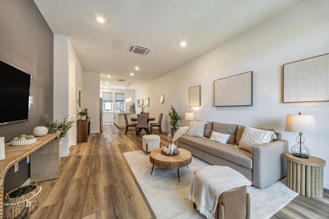 112 Waters Park Circle, San Mateo CA: https://media.crmls.org/mediaz/d649e2e8-4398-48ea-b3e8-6c41b16ad4d3.jpg