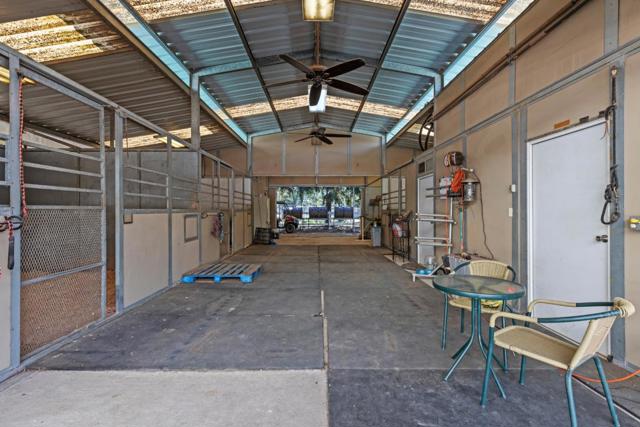 5000 Peach Blossom Lane, Oakdale CA: https://media.crmls.org/mediaz/d64a1341-5bec-4a49-9ac3-c1f41894b1f1.jpg