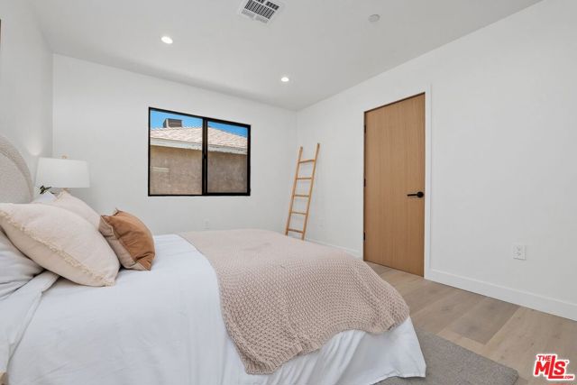 3 Bed Home for Sale in Encino, California