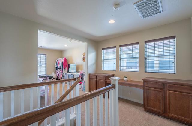271 Azalea Place, Soledad CA: https://media.crmls.org/mediaz/d64bdcaf-0ec3-48d1-9d81-ed3b2b25fcb5.jpg