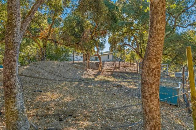 21444 Parrott Ranch Road, Carmel Valley CA: https://media.crmls.org/mediaz/d64bf717-9912-4abc-ac51-81113c35b27c.jpg