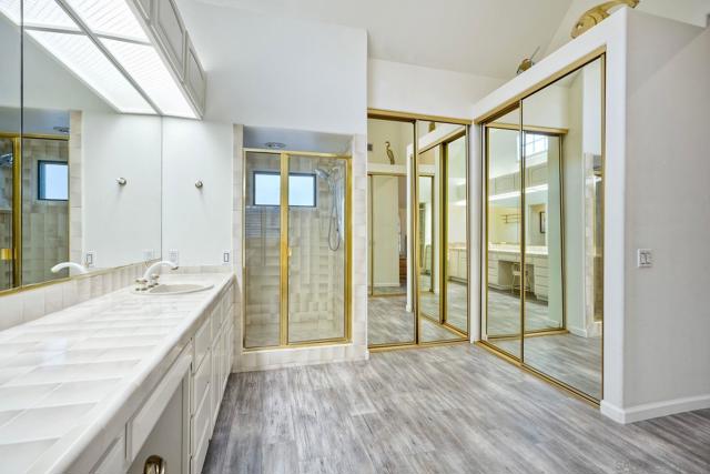 7635 Draper Avenue, La Jolla CA: https://media.crmls.org/mediaz/d64bfb0f-704f-4d16-9e69-50b29c04074f.jpg