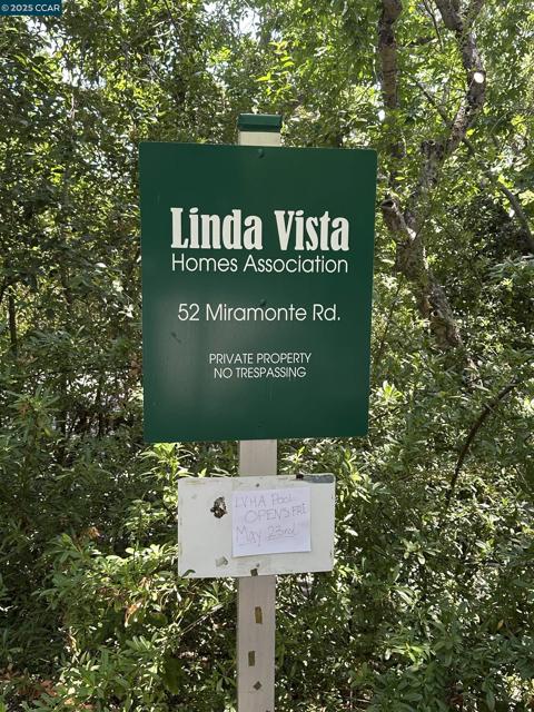 68 Terrace Rd, Walnut Creek CA: https://media.crmls.org/mediaz/d64c3652-a273-4e1a-8bb3-ae5a1ffb96d1.jpg