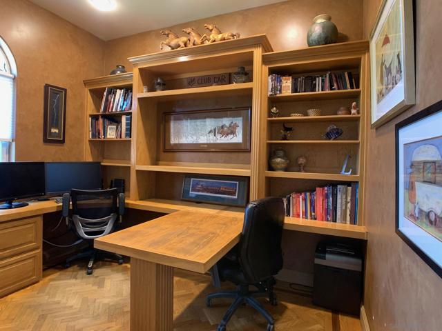 1445 Terracita Ln, Alpine CA: https://media.crmls.org/mediaz/d64ccc03-a381-4895-b240-d5b48634bb37.jpg