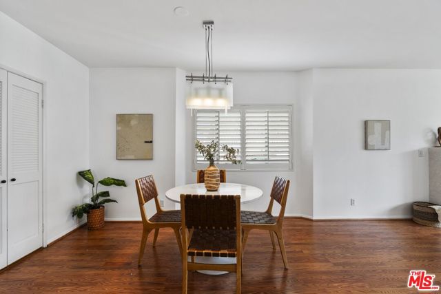 1871 Greenfield Avenue, Los Angeles CA: https://media.crmls.org/mediaz/d64cf485-b7b2-4b54-9892-ece1451bc214.jpg