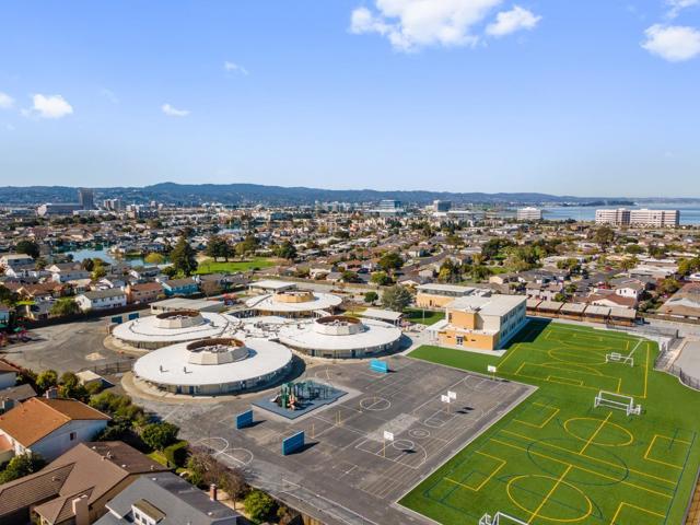 1394 Marlin Avenue, Foster City CA: https://media.crmls.org/mediaz/d64ddd9c-af4e-491a-8c1f-6416364f0d0f.jpg