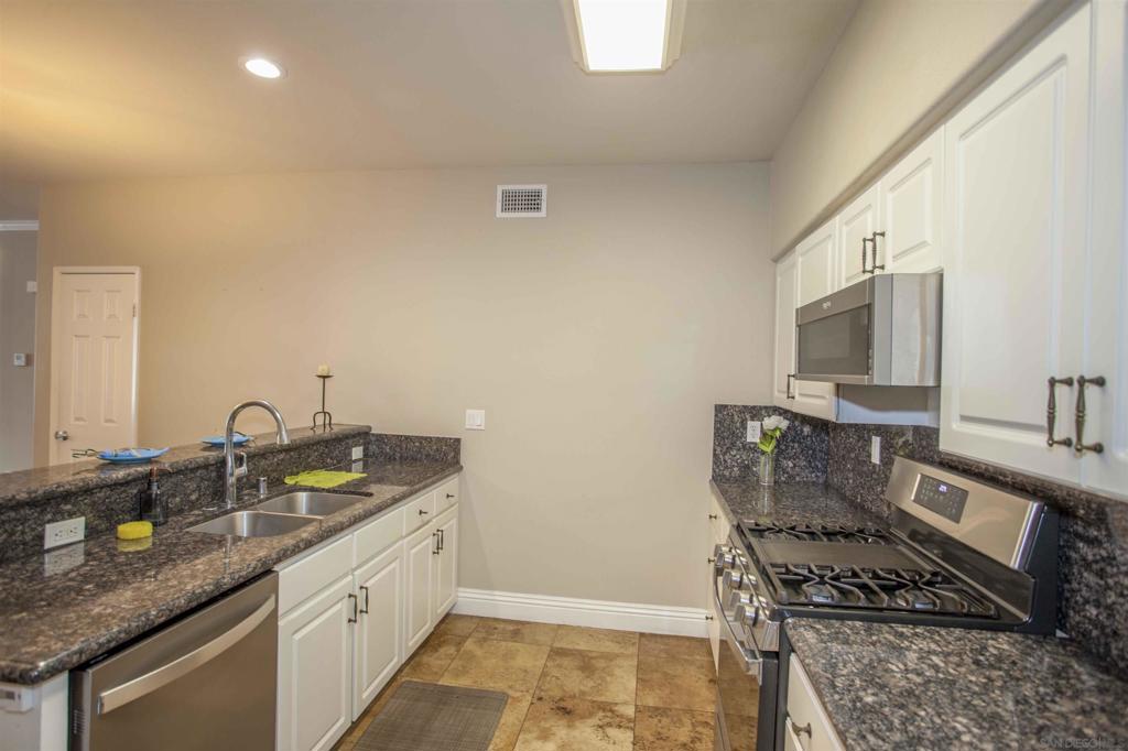 12362 Carmel Country Rd - photo 13