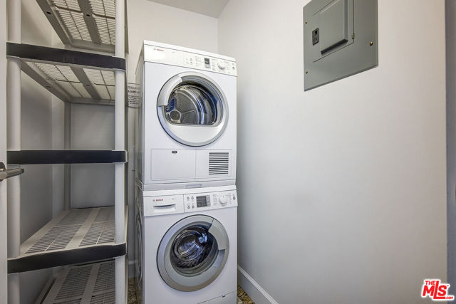 900 W Olympic Boulevard, Los Angeles CA: https://media.crmls.org/mediaz/d64e1314-4041-4e52-a6c2-624f96be524a.jpg