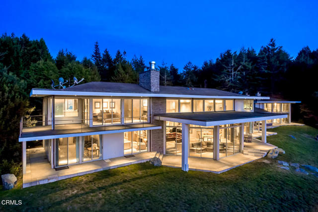 43850 Buckhorn Cove E Road, Little River CA: https://media.crmls.org/mediaz/d64e53d9-8d5d-495e-aba9-3ff149a0c23b.jpg