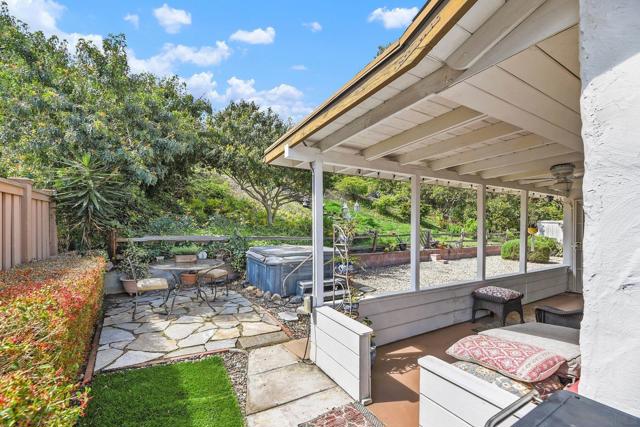 12091 Lomica Dr, San Diego CA: https://media.crmls.org/mediaz/d650e887-b08d-406e-8808-6bea91ca9e5b.jpg