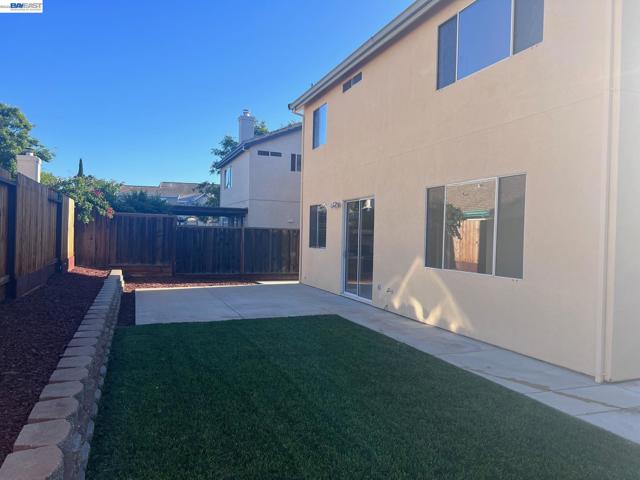 1420 Teakwood Way, Tracy CA: https://media.crmls.org/mediaz/d65106d8-e3fb-47fc-99bc-9634ddb5a626.jpg