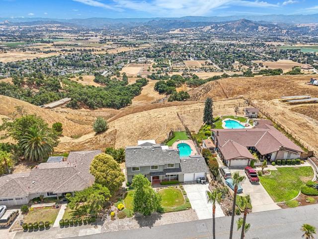17365 Oak Leaf Drive, Morgan Hill CA: https://media.crmls.org/mediaz/d6512c16-765d-426b-8ef7-00c71a8f00be.jpg