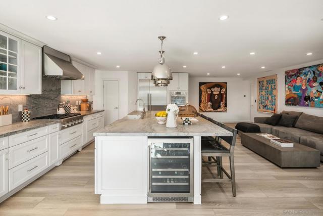 8590 Cliffridge Ave, La Jolla CA: https://media.crmls.org/mediaz/d65142fc-2ddb-4265-a687-e4a7f69f38f2.jpg