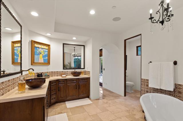 2489 Tuscany Heights Drive, Palm Springs CA: https://media.crmls.org/mediaz/d653c888-f81a-41b1-b910-8cc75c6440a5.jpg