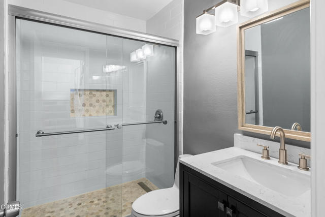 607 White Oak Lane, Newbury Park CA: https://media.crmls.org/mediaz/d65440f6-6d48-4731-836b-35cc97a5c337.jpg