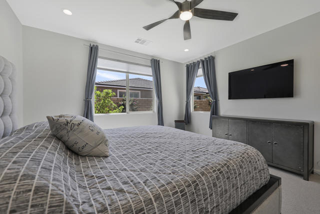 78783 Fortuna Place, Palm Desert CA: https://media.crmls.org/mediaz/d655115d-cdbc-422a-b395-6b321666e7b0.jpg