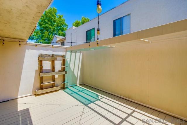 3268 Via Marin, La Jolla CA: https://media.crmls.org/mediaz/d655870c-8500-425d-a23b-ab64da4938b4.jpg