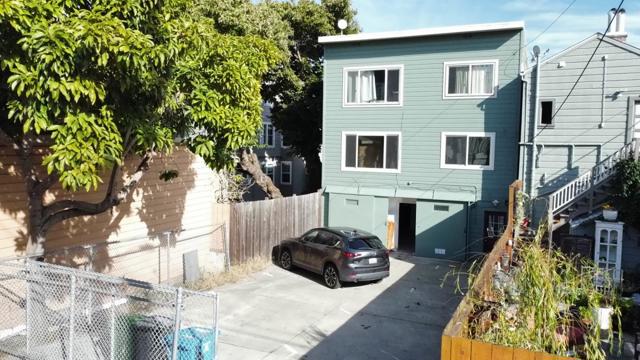 370 Bartlett Street, San Francisco CA: https://media.crmls.org/mediaz/d656027c-714f-442e-a747-86805720c2de.jpg